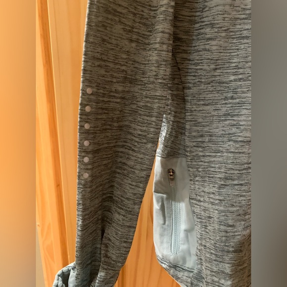 Nike cowl next shirt - Picture 4 of 5